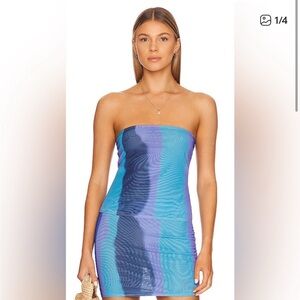 REVOLVE Yasmin Top in Blue Ombre and REVOLVE Jade Skirt in Blue Ombre
SNDYS